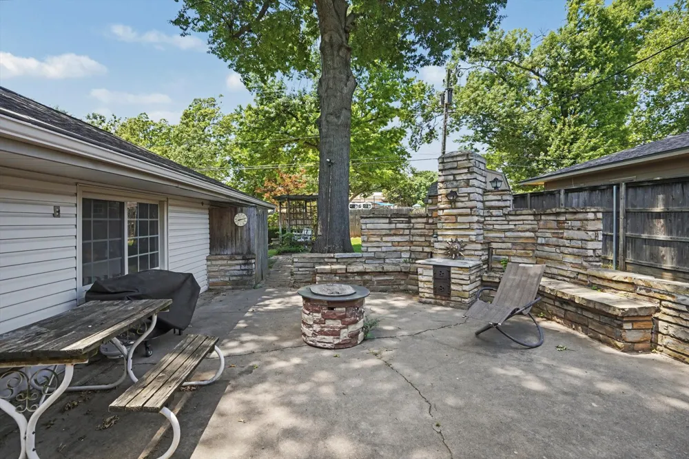 2882 S Florence Avenue Tulsa, OK 74104