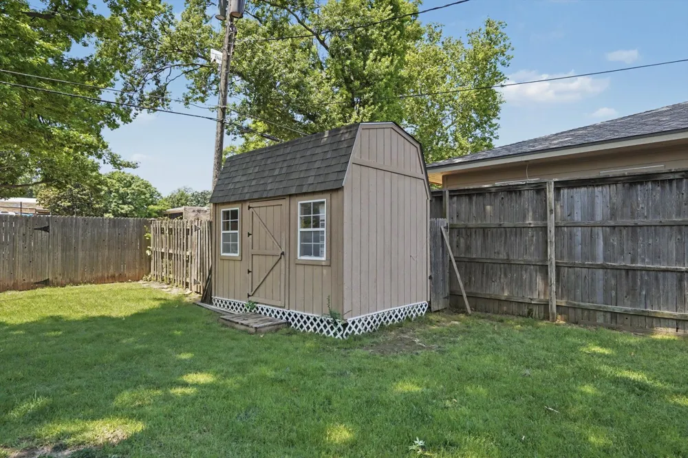 2882 S Florence Avenue Tulsa, OK 74104