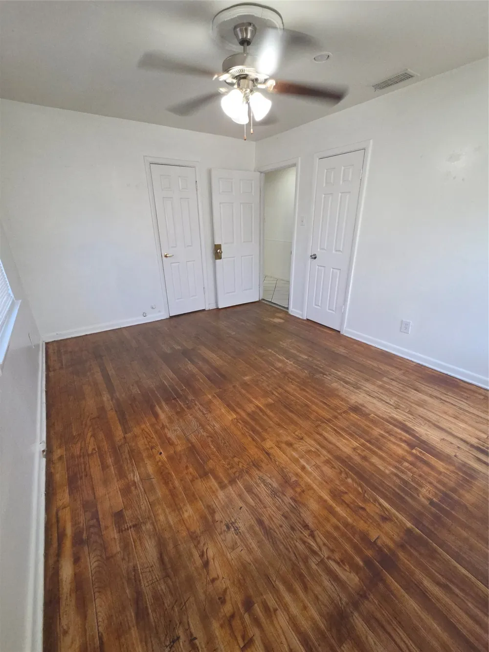 1017 E Spurgeon Street Fort Worth, TX 76115