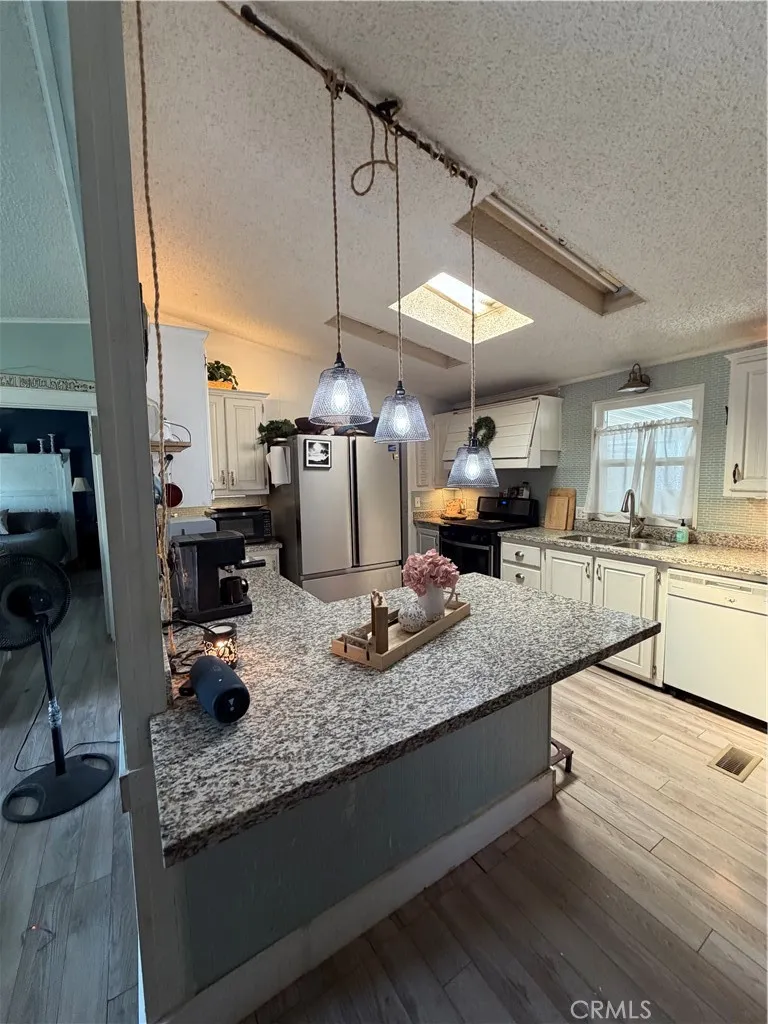 1721 E Colton Avenue #113 Redlands, CA 92374