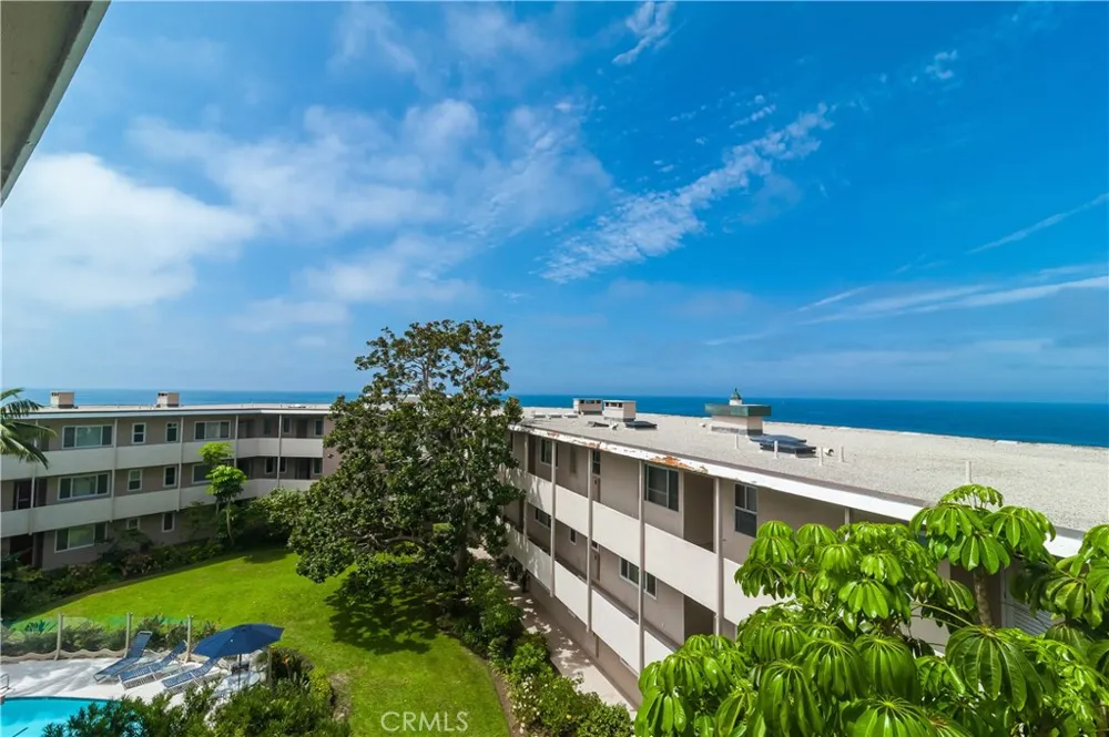 31561 Table Rock #417 Laguna Beach, CA 92651