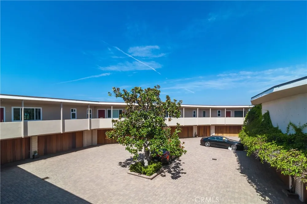 31561 Table Rock #417 Laguna Beach, CA 92651