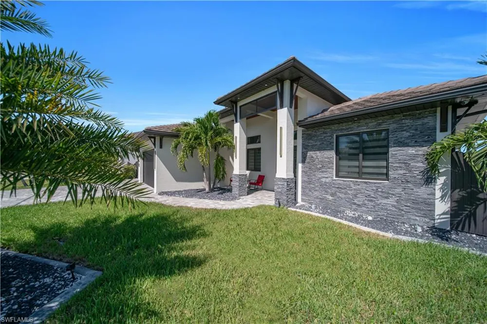 643 SW 18th Court Cape Coral, FL 33991