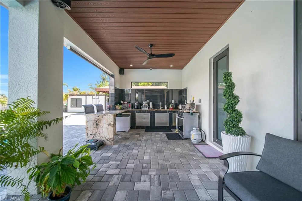 643 SW 18th Court Cape Coral, FL 33991