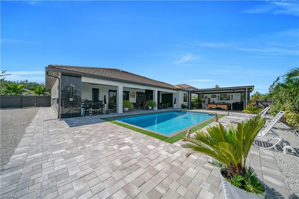 643 SW 18th Court Cape Coral, FL 33991