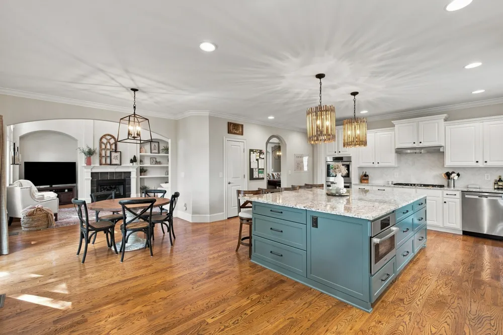 2003 White Rock Cir Spring Hill, TN 37174