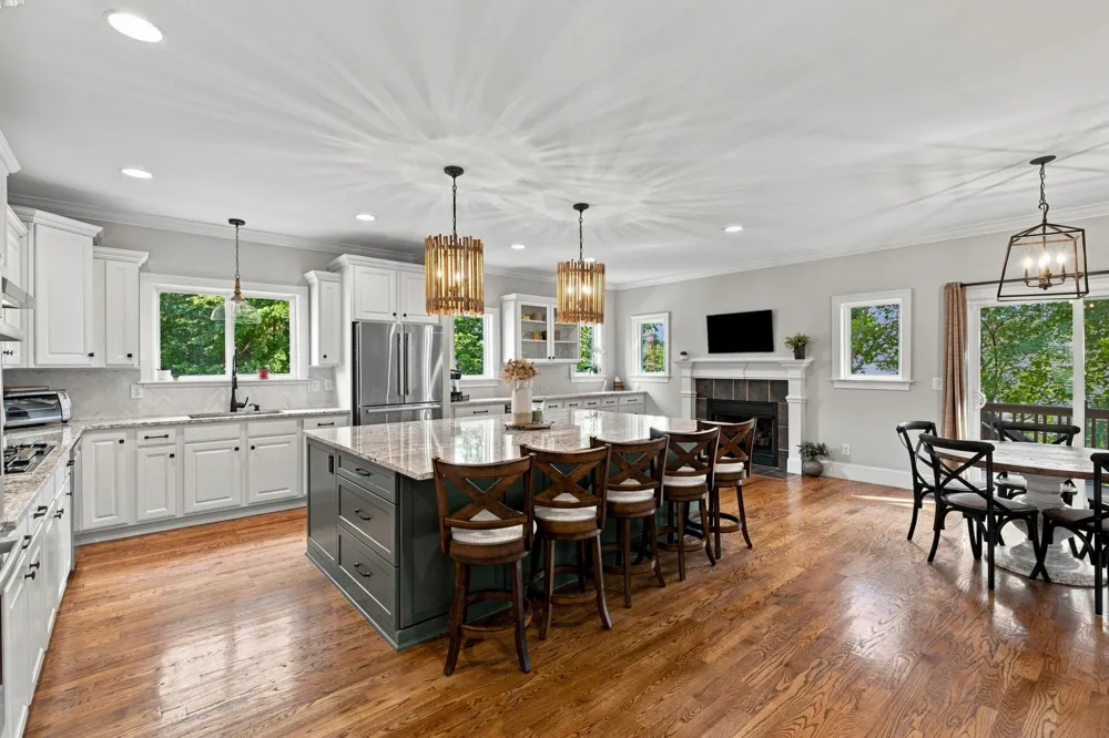 2003 White Rock Cir Spring Hill, TN 37174
