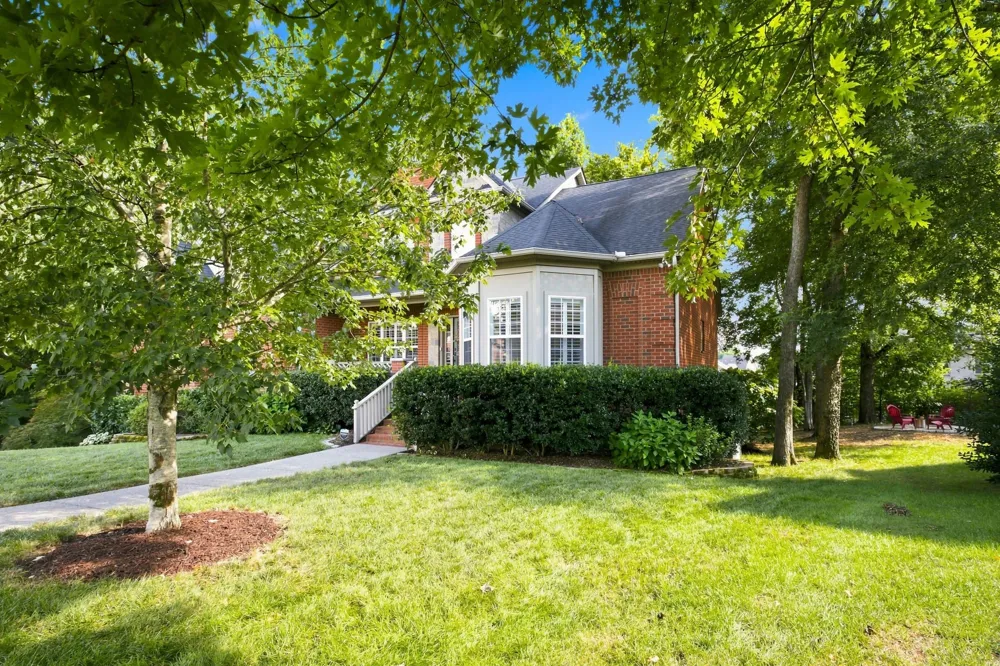 2003 White Rock Cir Spring Hill, TN 37174