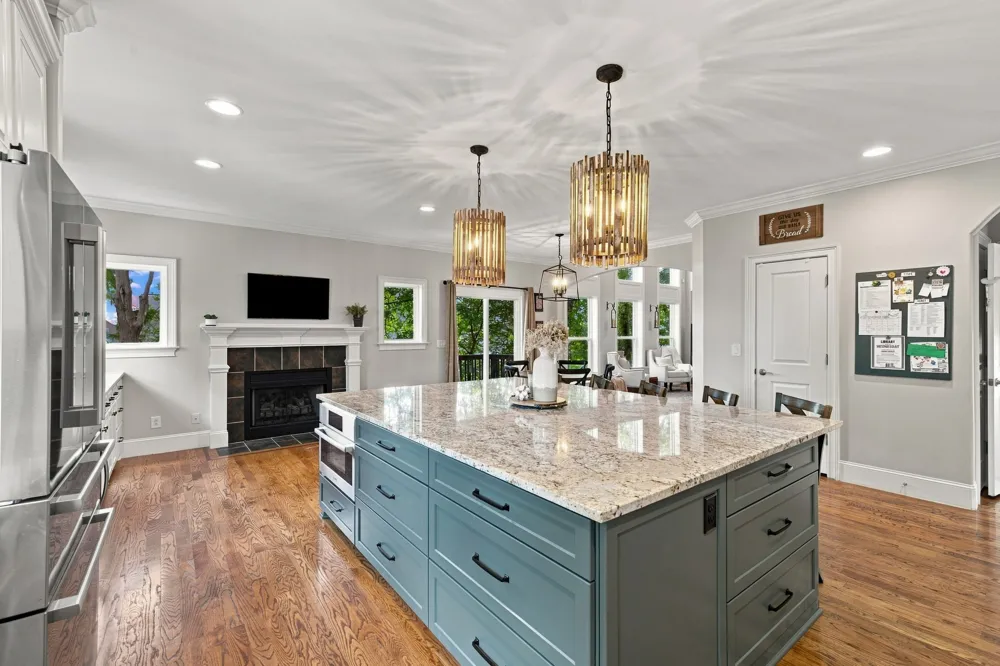 2003 White Rock Cir Spring Hill, TN 37174