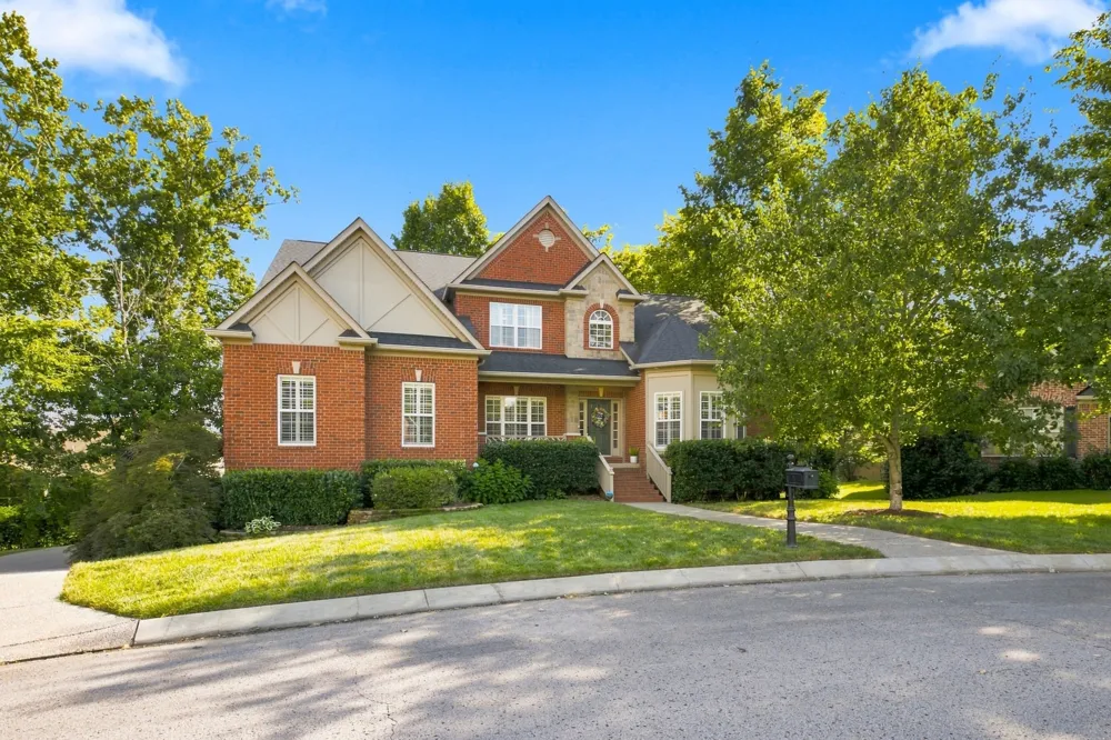 2003 White Rock Cir Spring Hill, TN 37174