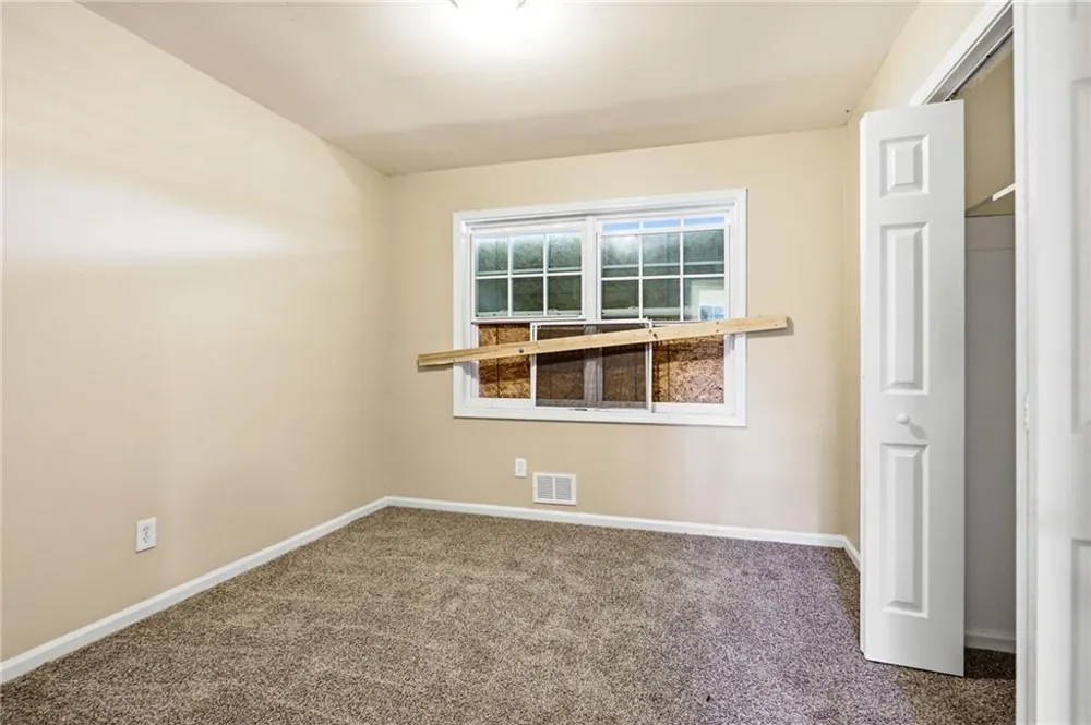 2810 Knollview Drive Decatur, GA 30034