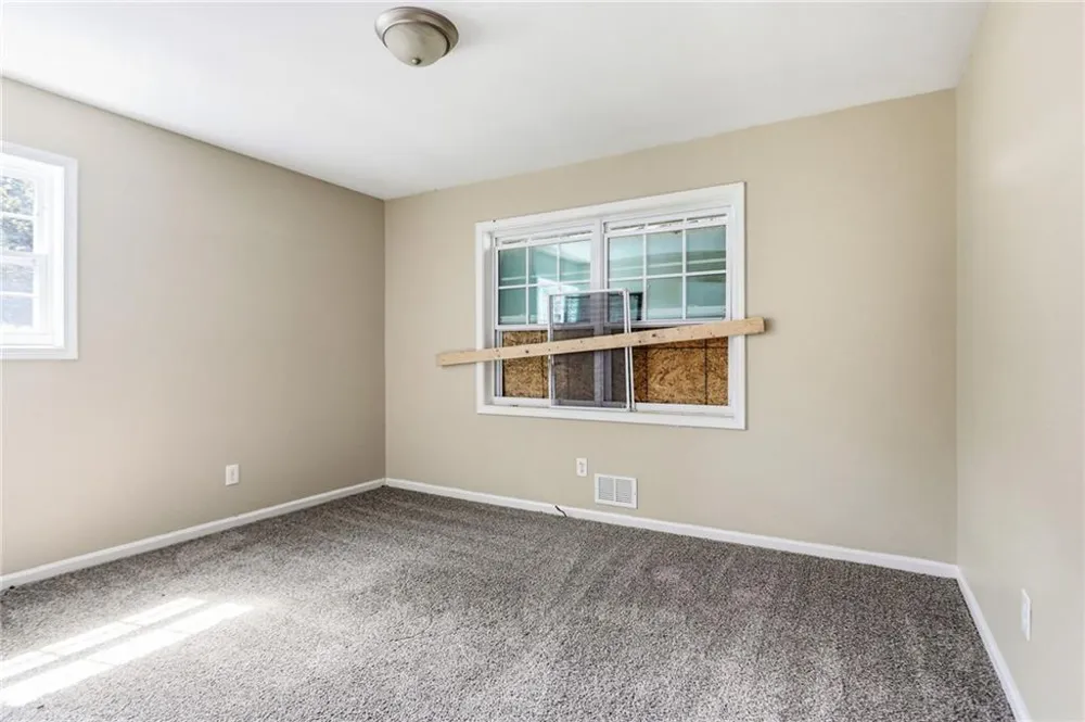 2810 Knollview Drive Decatur, GA 30034