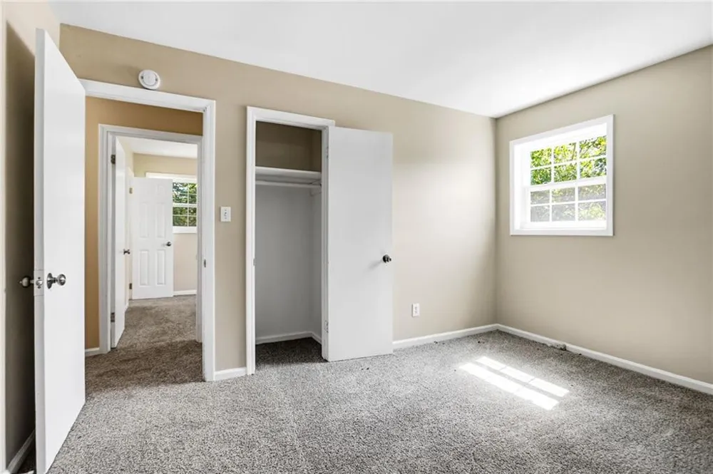 2810 Knollview Drive Decatur, GA 30034