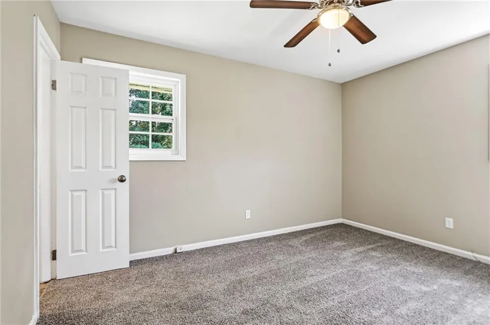 2810 Knollview Drive Decatur, GA 30034