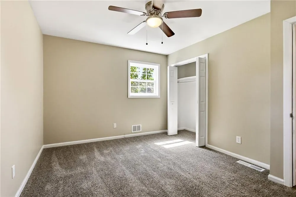 2810 Knollview Drive Decatur, GA 30034