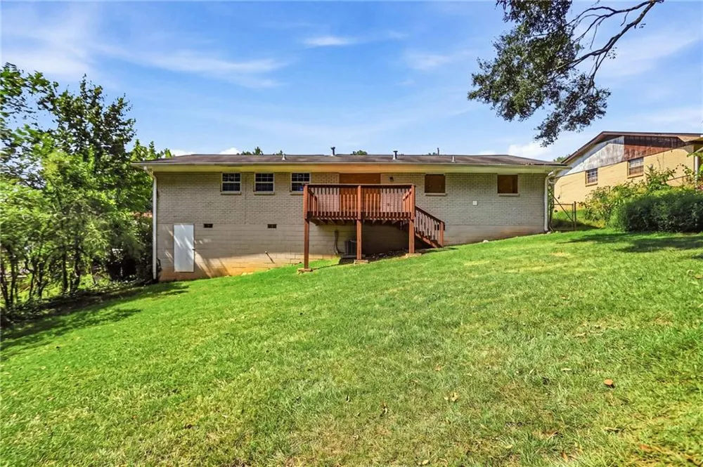 2810 Knollview Drive Decatur, GA 30034