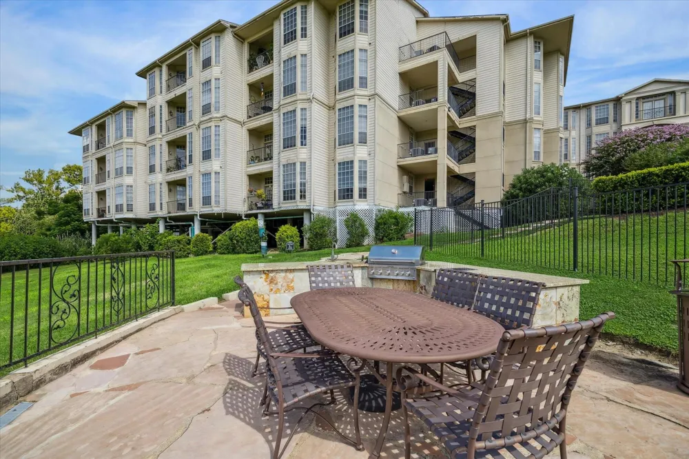 5353 Memorial Drive #2044 Houston, TX 77007