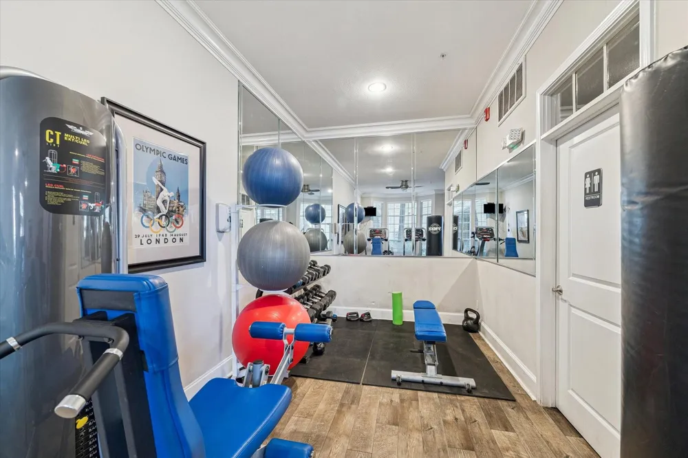 5353 Memorial Drive #2044 Houston, TX 77007