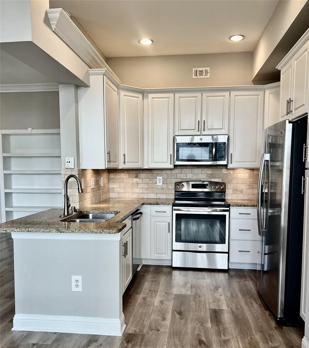 5353 Memorial Drive #2044 Houston, TX 77007