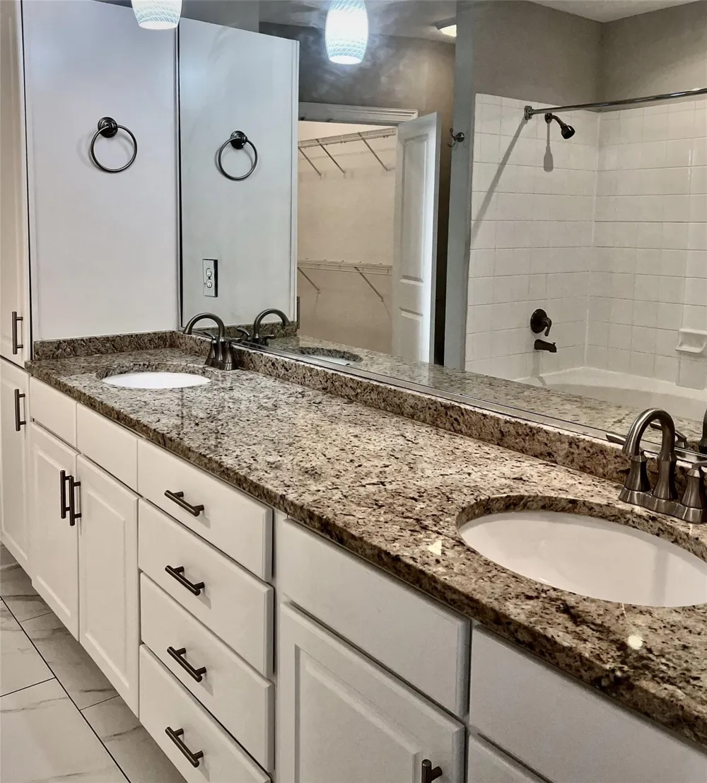 5353 Memorial Drive #2044 Houston, TX 77007