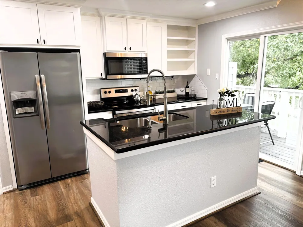 111 Dunbar Estates Drive #702 Friendswood, TX 77546