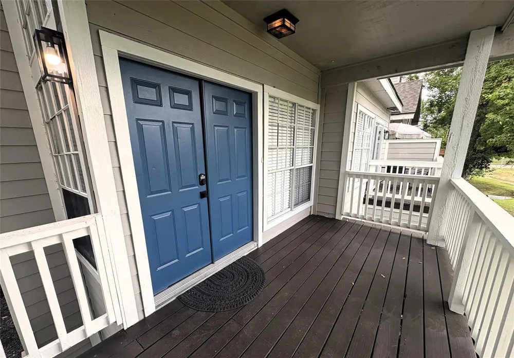 111 Dunbar Estates Drive #702 Friendswood, TX 77546