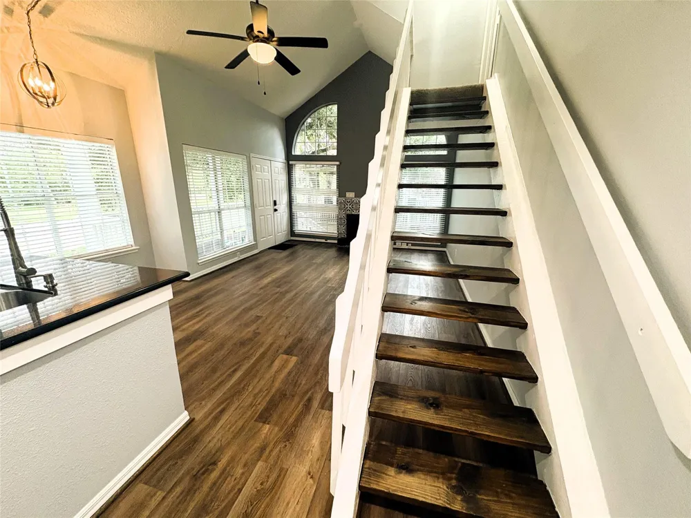 111 Dunbar Estates Drive #702 Friendswood, TX 77546