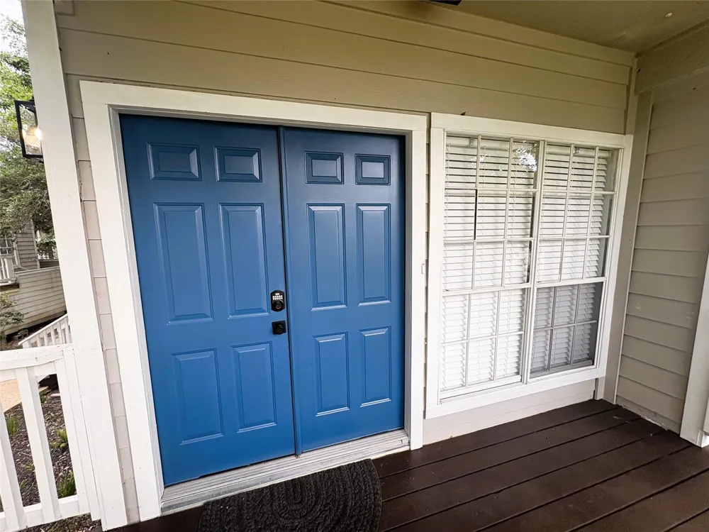 111 Dunbar Estates Drive #702 Friendswood, TX 77546
