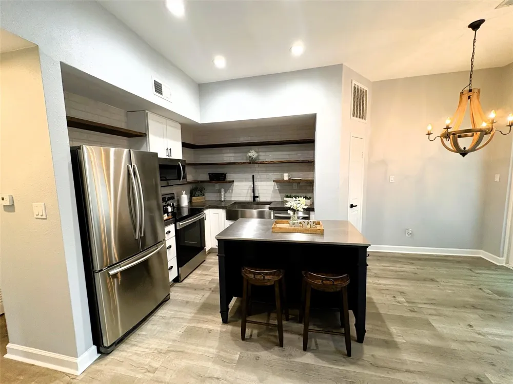 111 Dunbar Estates Drive #903 Friendswood, TX 77546