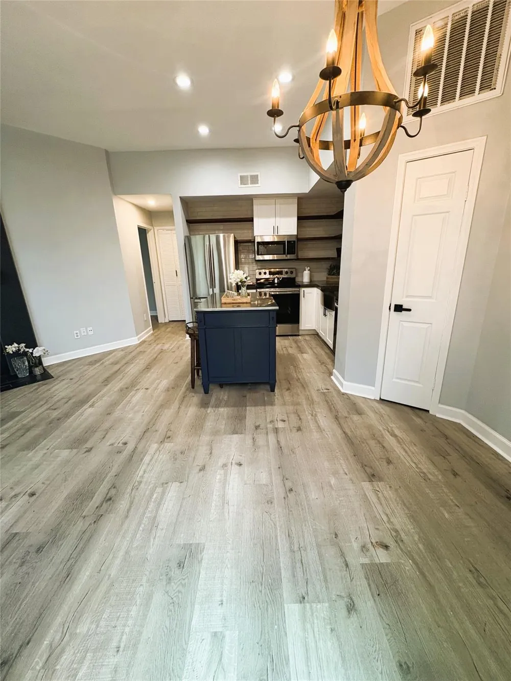 111 Dunbar Estates Drive #903 Friendswood, TX 77546