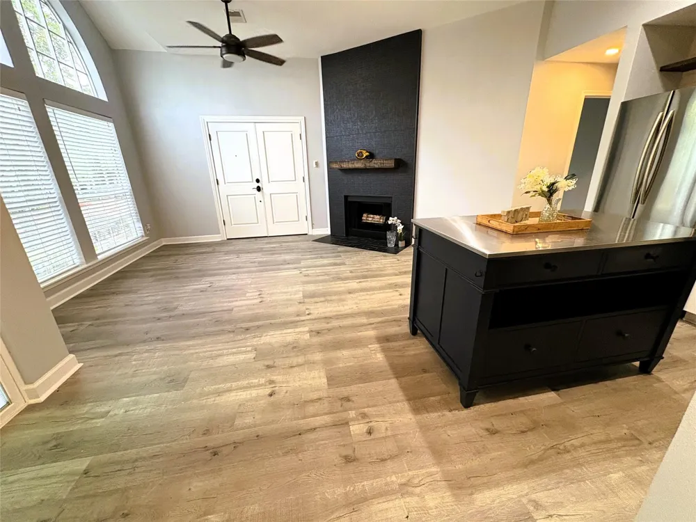 111 Dunbar Estates Drive #903 Friendswood, TX 77546