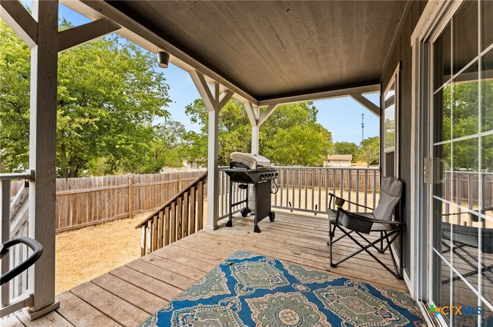204 Rogers Street McGregor, TX 76657