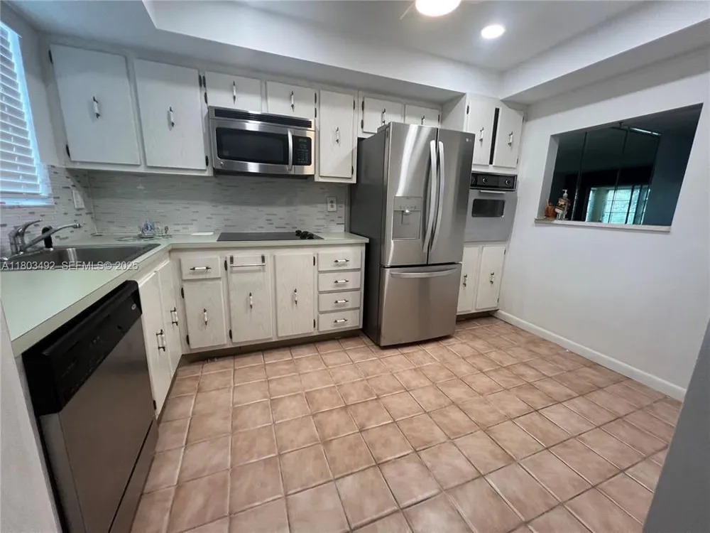 609 S STATE ROAD 7 #2H Margate, FL 33068