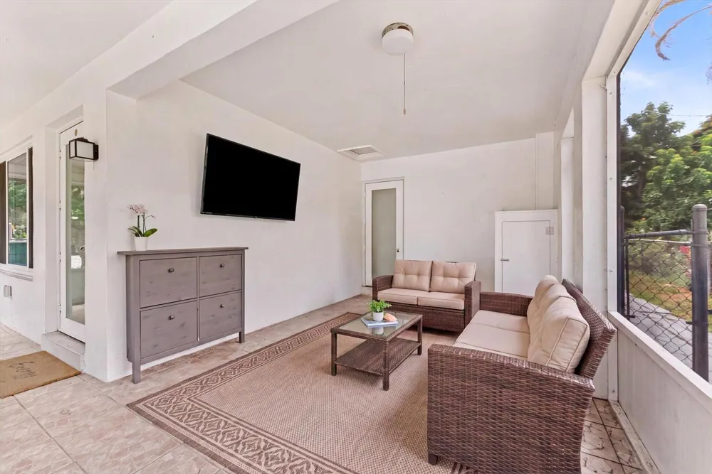 4641 SW 25TH TERRACE Dania Beach, FL 33312