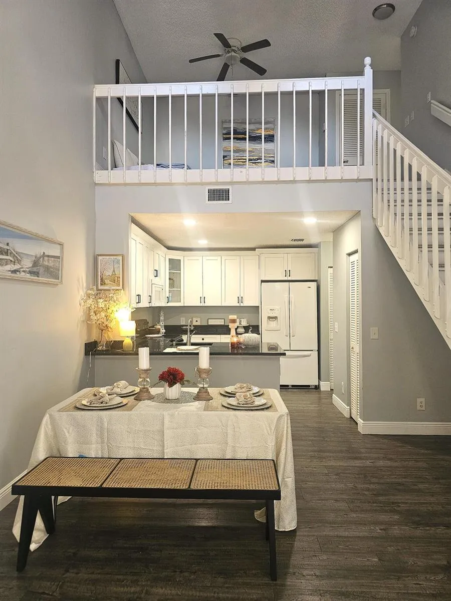 2985 GENOA PLACE #2985 West Palm Beach, FL 33406