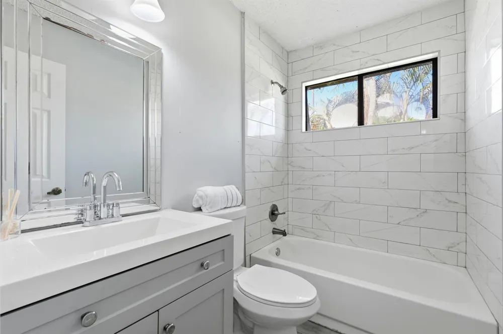 2985 GENOA PLACE #2985 West Palm Beach, FL 33406