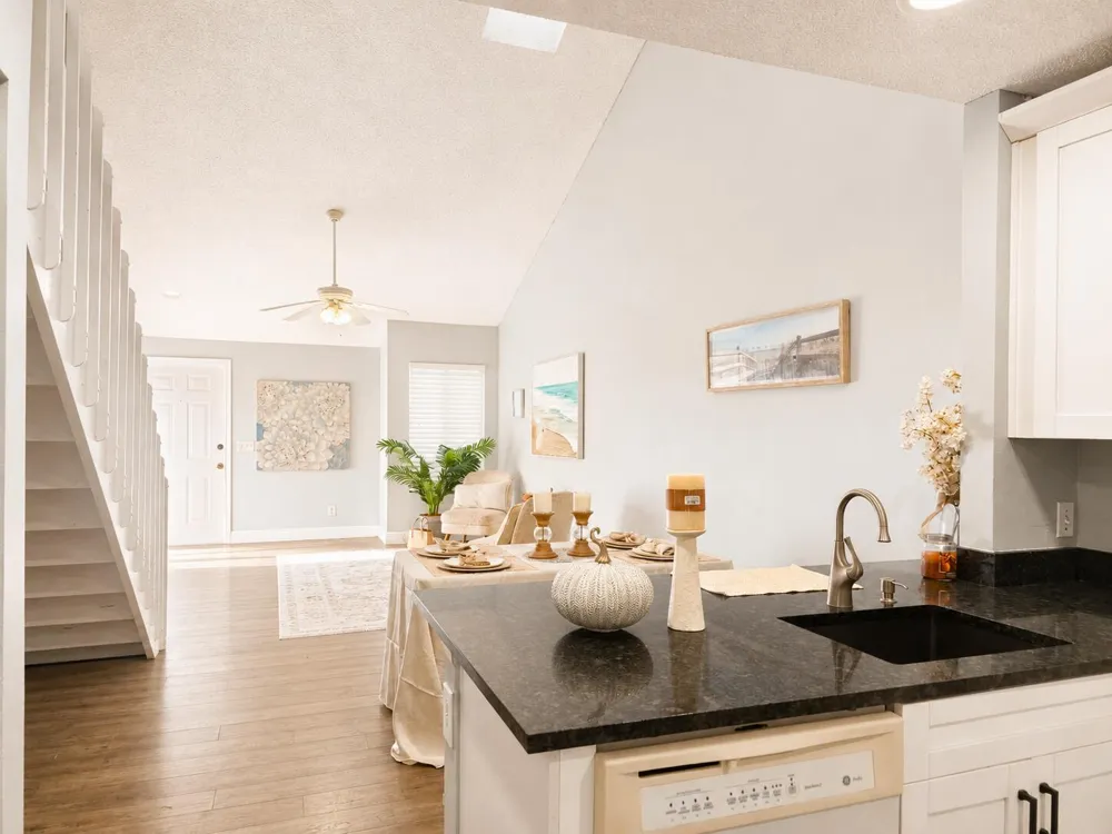 2985 GENOA PLACE #2985 West Palm Beach, FL 33406