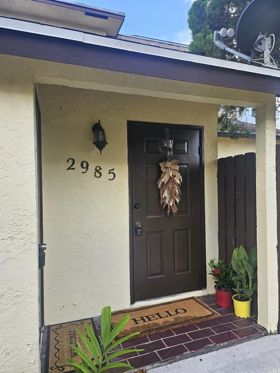 2985 GENOA PLACE #2985 West Palm Beach, FL 33406