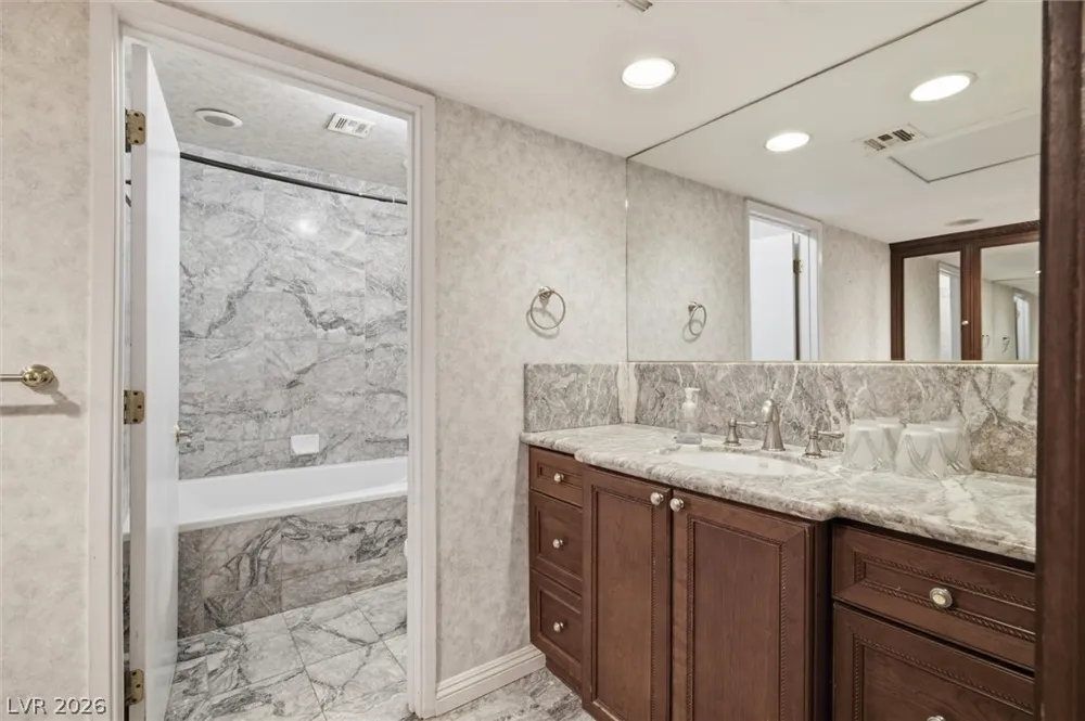 3075 Rosanna Street Las Vegas, NV 89117