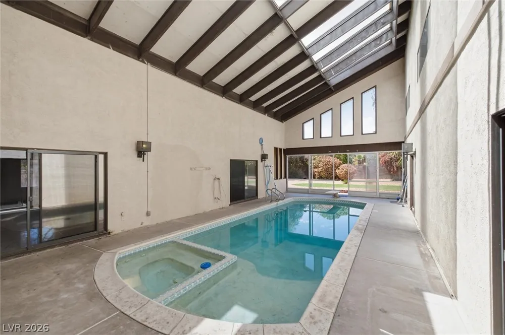 3075 Rosanna Street Las Vegas, NV 89117