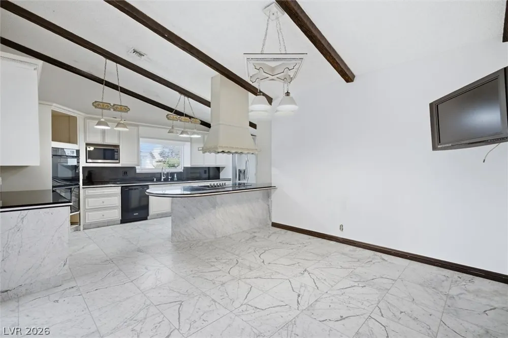 3075 Rosanna Street Las Vegas, NV 89117