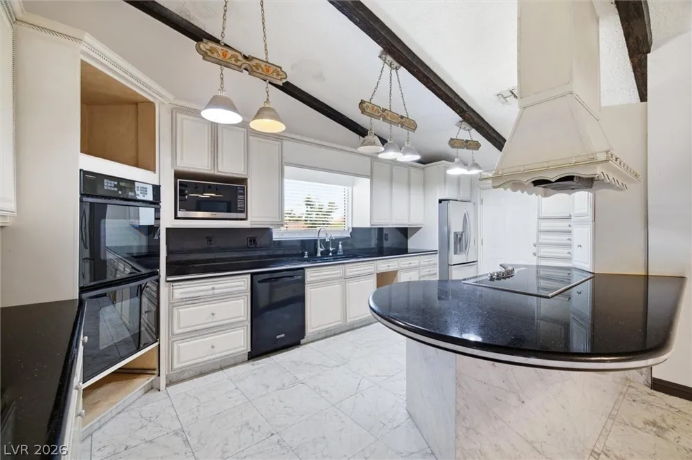 3075 Rosanna Street Las Vegas, NV 89117