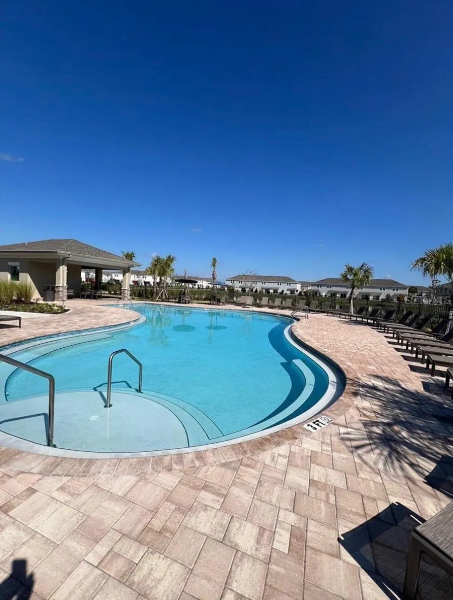 2571 SKYLINE Kissimmee, FL 34758