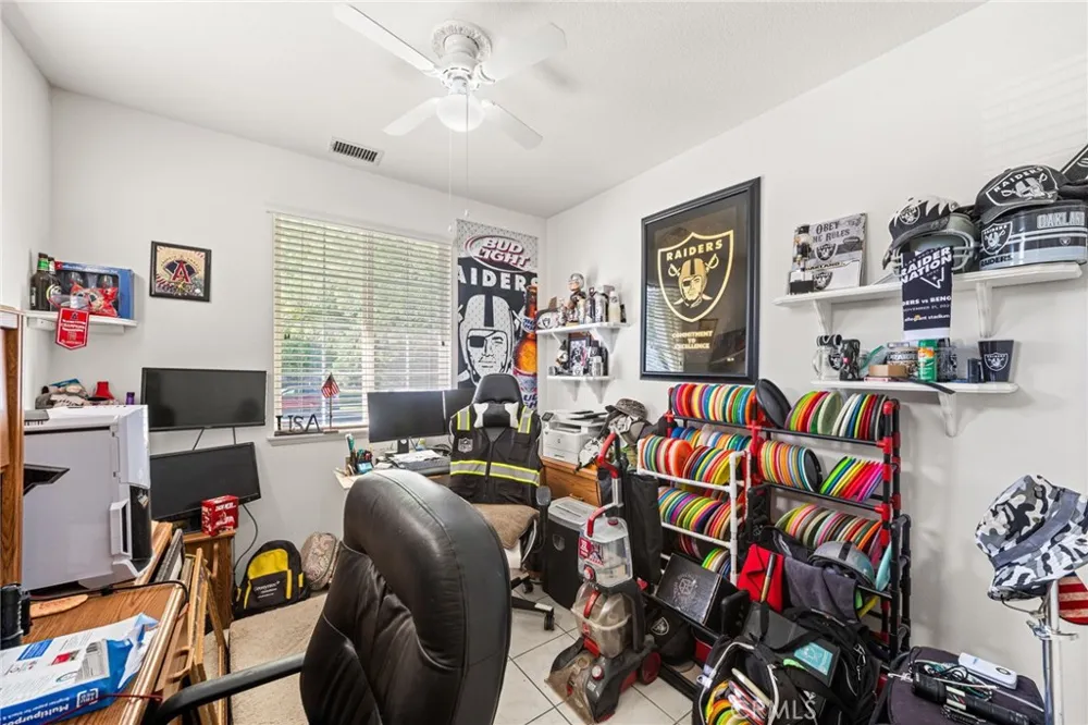 1591 Valley Falls Redlands, CA 92374
