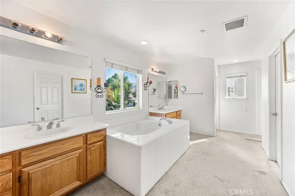1591 Valley Falls Redlands, CA 92374