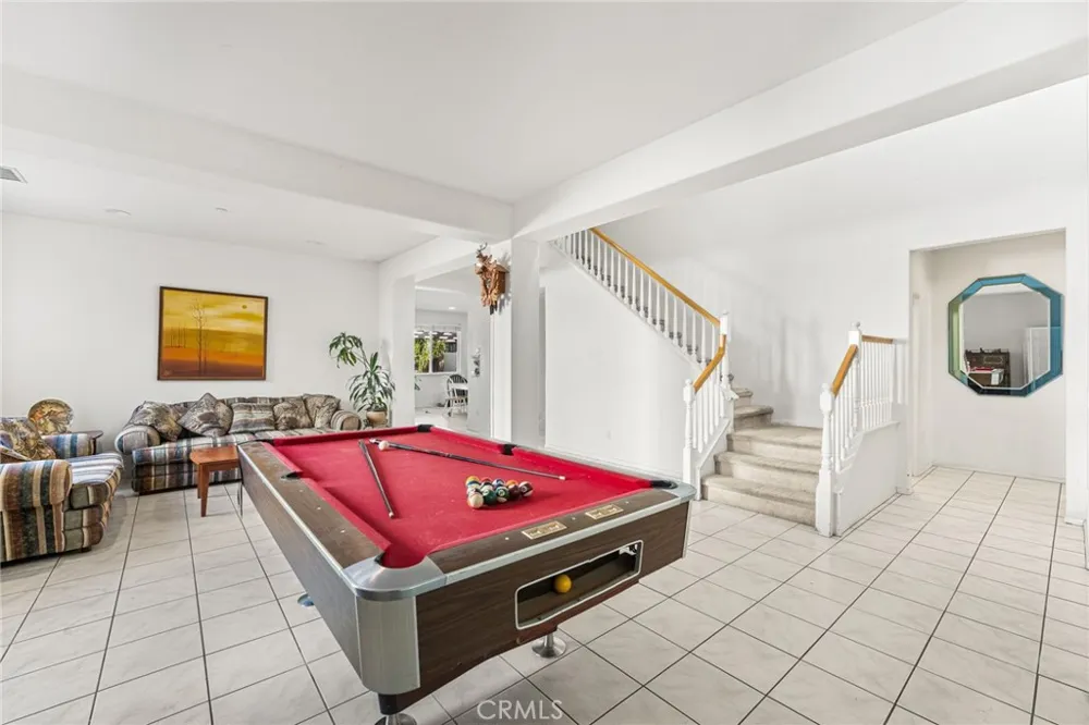 1591 Valley Falls Redlands, CA 92374