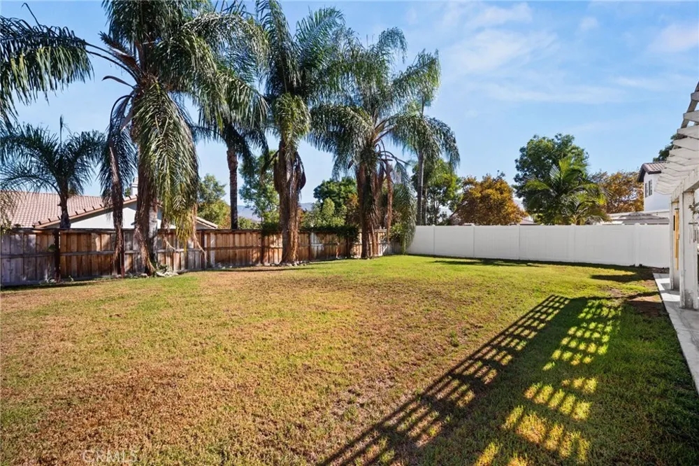 1591 Valley Falls Redlands, CA 92374