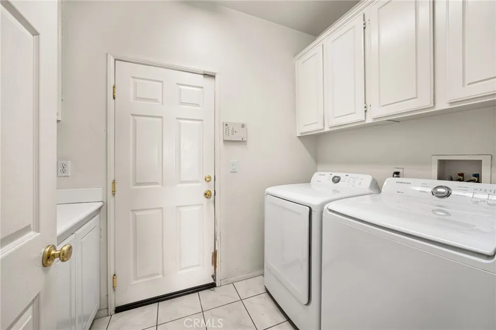 1591 Valley Falls Redlands, CA 92374