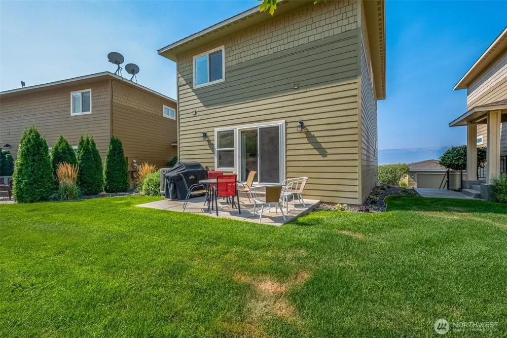 9215 Riverview Way NW #D30 Quincy, WA 98848