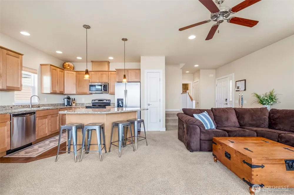 9215 Riverview Way NW #D30 Quincy, WA 98848